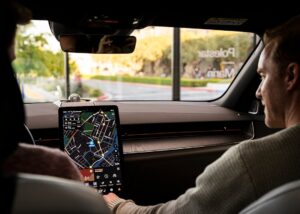 Read more about the article 라온시큐어 일본 생체인증 1000만 사용자 달성, 서비스업 AI·디지털 격차 심화, 호남 AI 중소벤처 지원 협약 체결, KGM-SWM 로보택시 확대, UST 글로벌 알파 클래스 신설