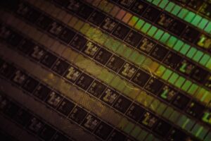 Read more about the article 중국 AI 숏폼 드라마 증가에 얼굴 매매 성행, 뉴엔AI LLM K-AI 리더보드 1위, 중앙대 ‘피지컬 AI 건축’ 실증, 공공 AI 전용 인프라 필요성 제기, 캐스팅엔 AI 구매관리 시스템 출시 예고